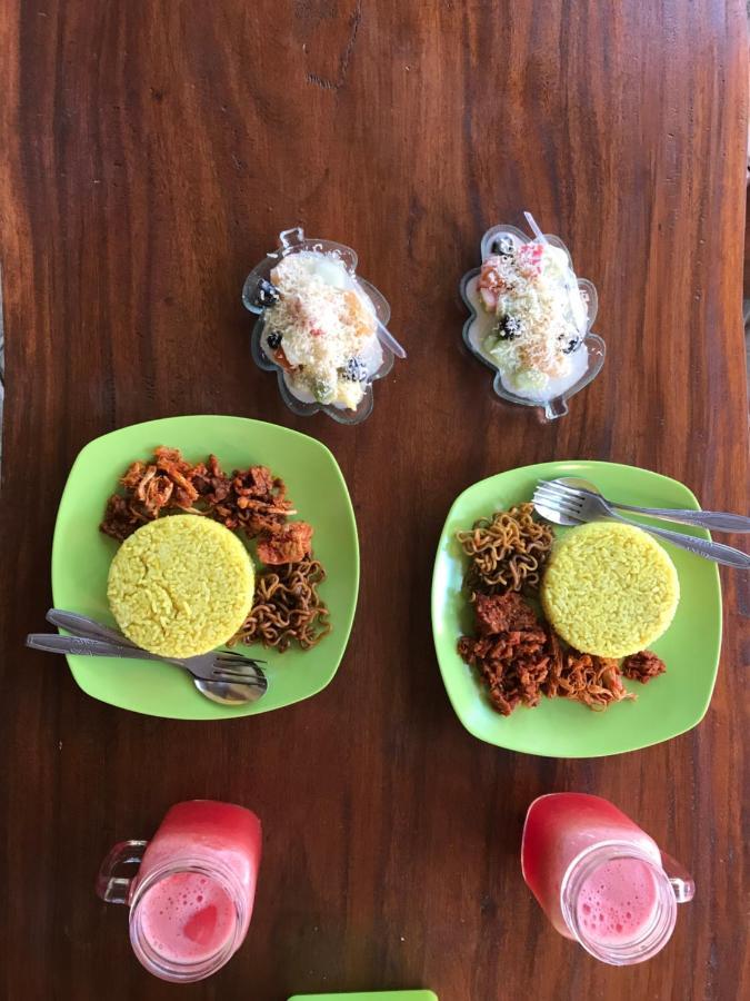 Diana'S Homestay Banyuwangi  Exteriör bild