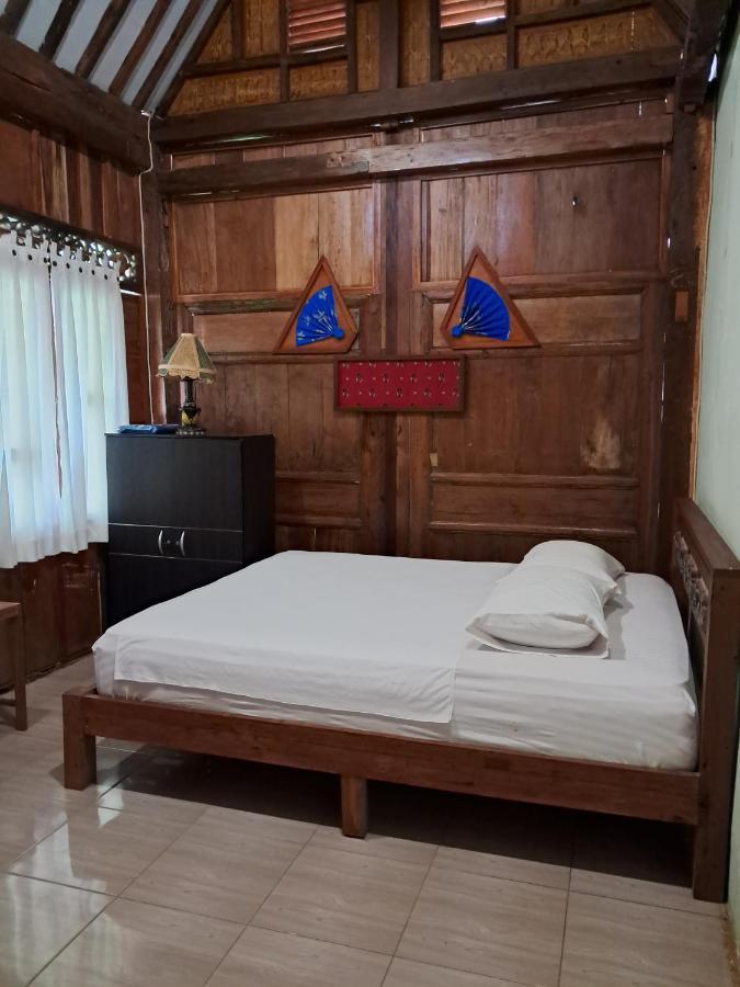 Diana'S Homestay Banyuwangi  Exteriör bild