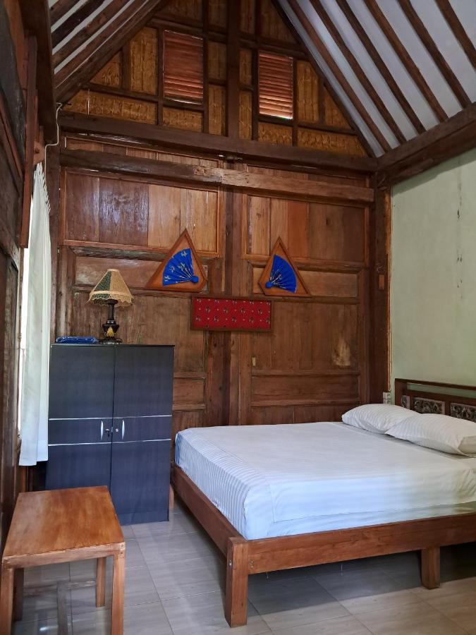 Diana'S Homestay Banyuwangi  Exteriör bild