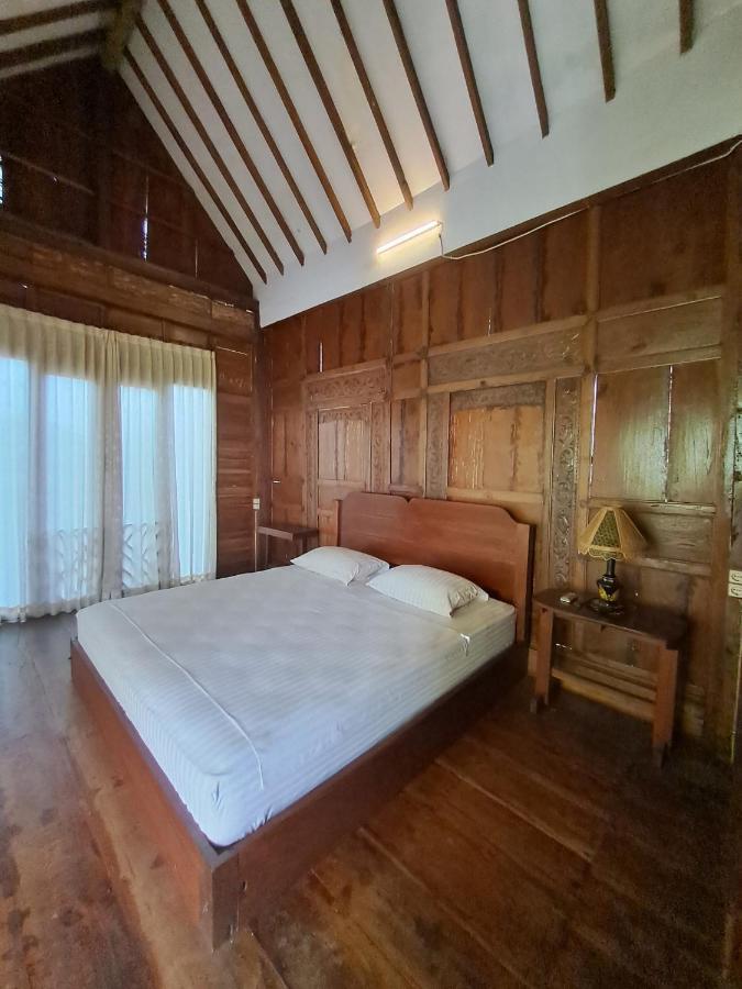 Diana'S Homestay Banyuwangi  Exteriör bild