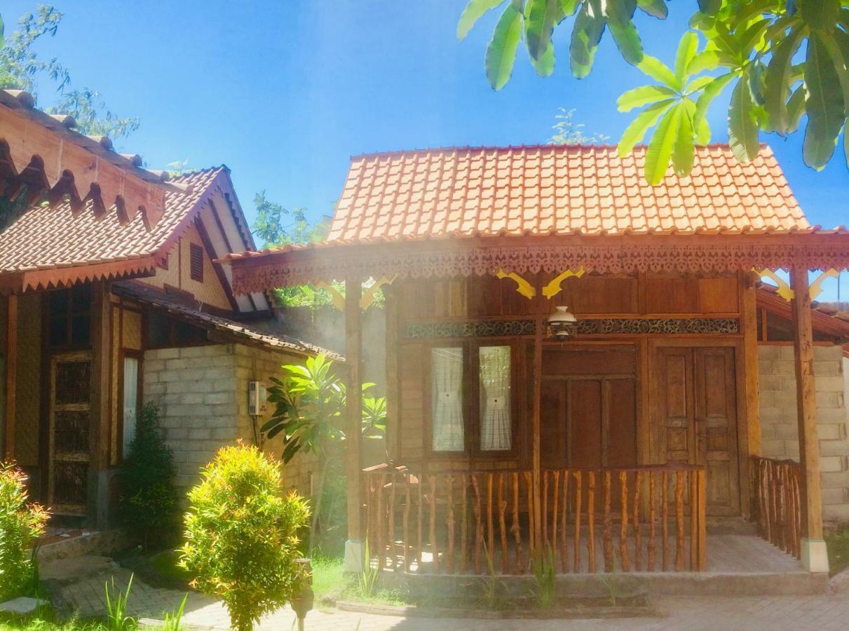 Diana'S Homestay Banyuwangi  Exteriör bild