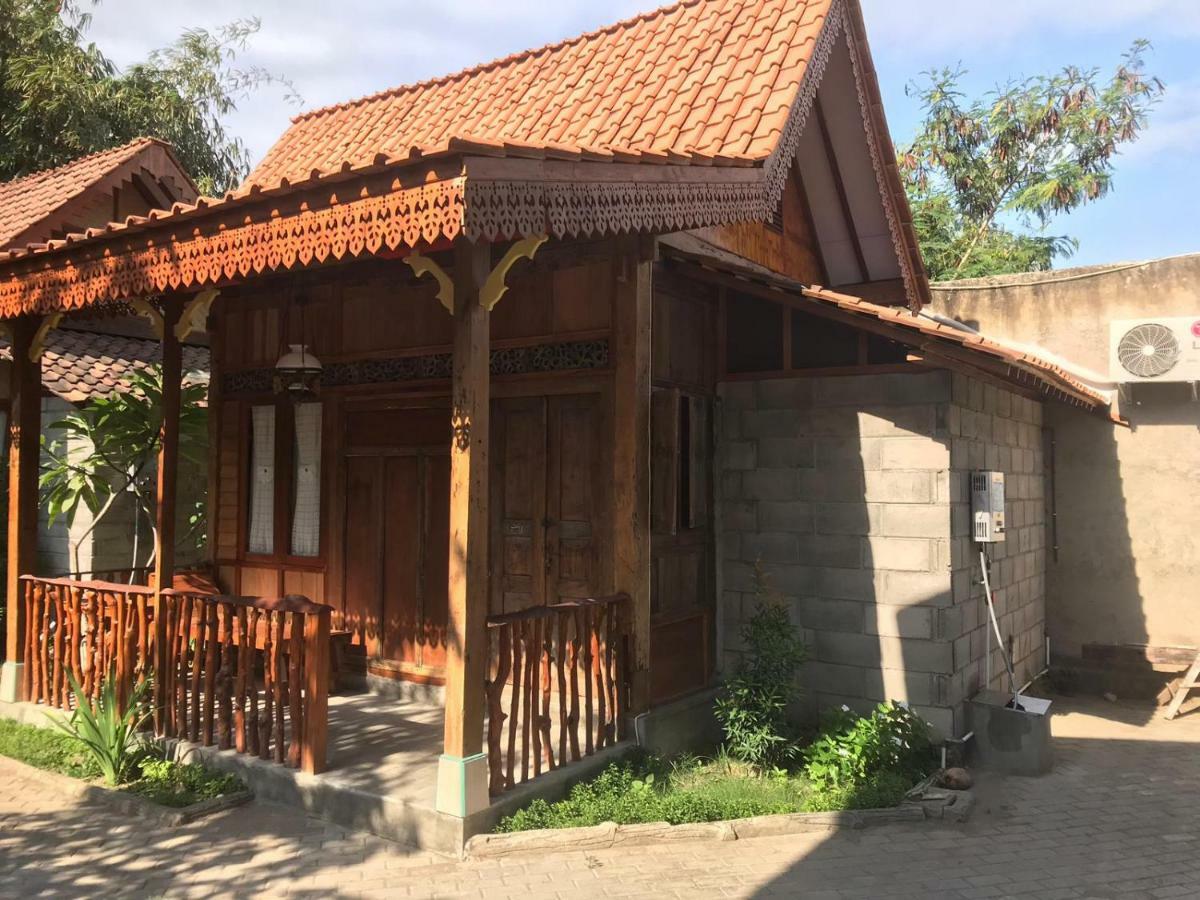 Diana'S Homestay Banyuwangi  Exteriör bild