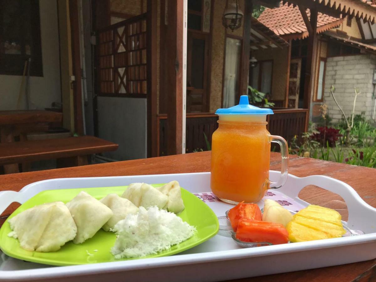 Diana'S Homestay Banyuwangi  Exteriör bild